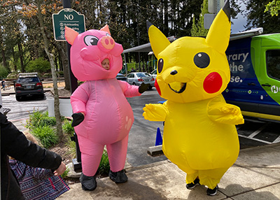 Piggie and Pikachu at Dia de los Ninos