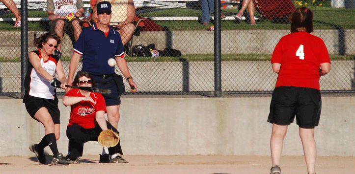 women-in-softball